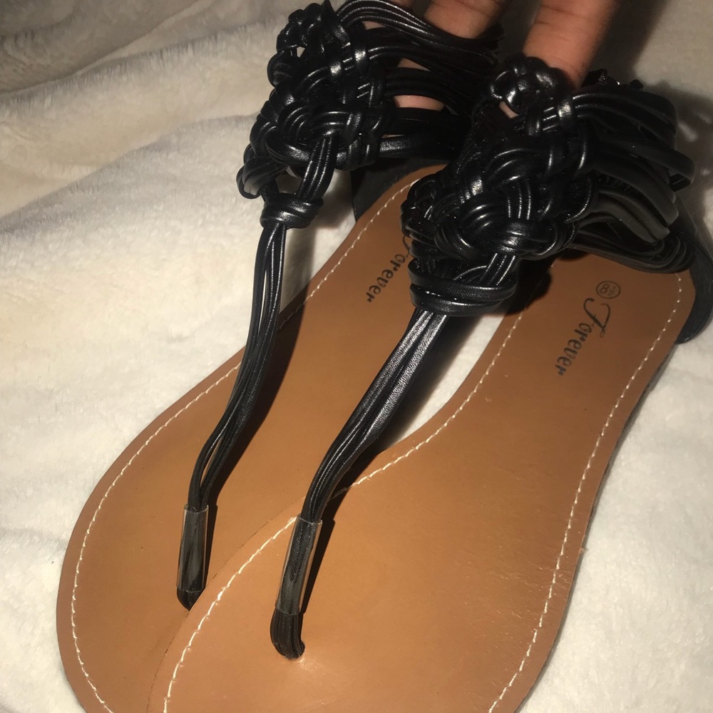 Black rope pattern sandals